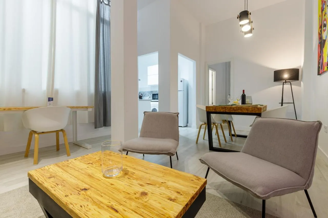 Apartamentos Tribuna Màlaga Apartmán