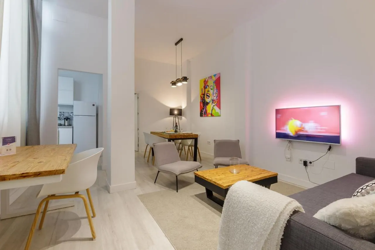 Apartamentos Tribuna Màlaga